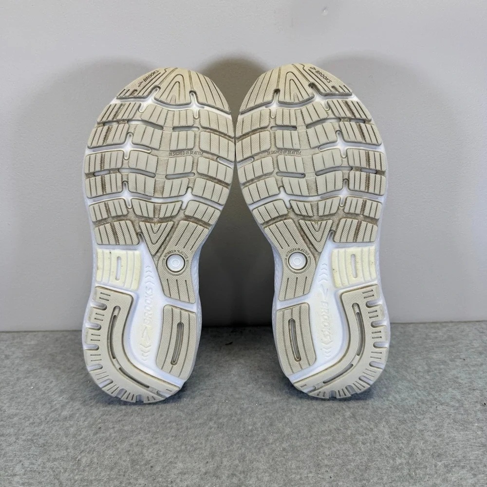 Brooks ghost 16
